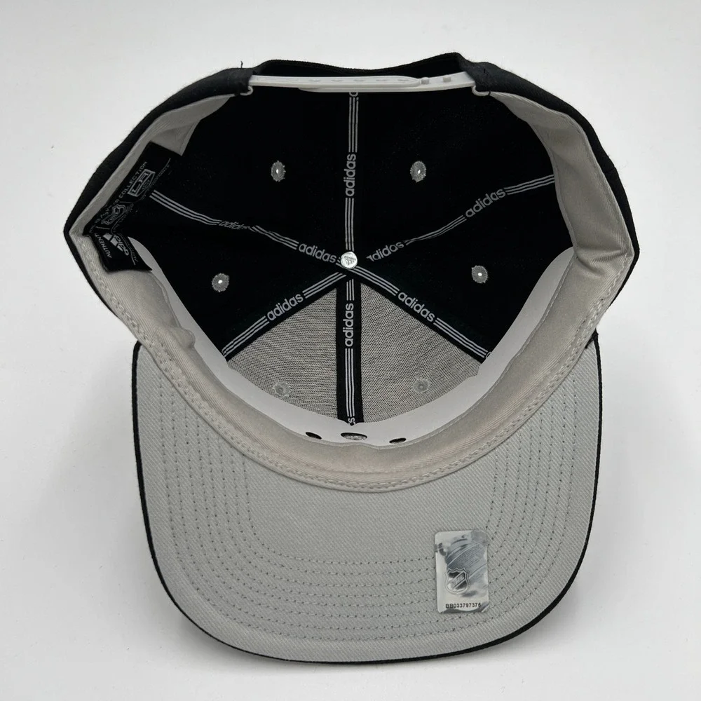 Adidas LA Kings NHL Snapback Hat Black Silver‎ Flat Brim Adjustable OSFA Cap